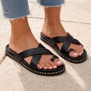 Steve Madden Black Viena Slide Sandal